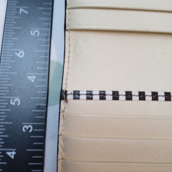 💐Henri Bendel Kaleidoscope Floral Wallet💐 bright and colorful wallet - Picture 9 of 11